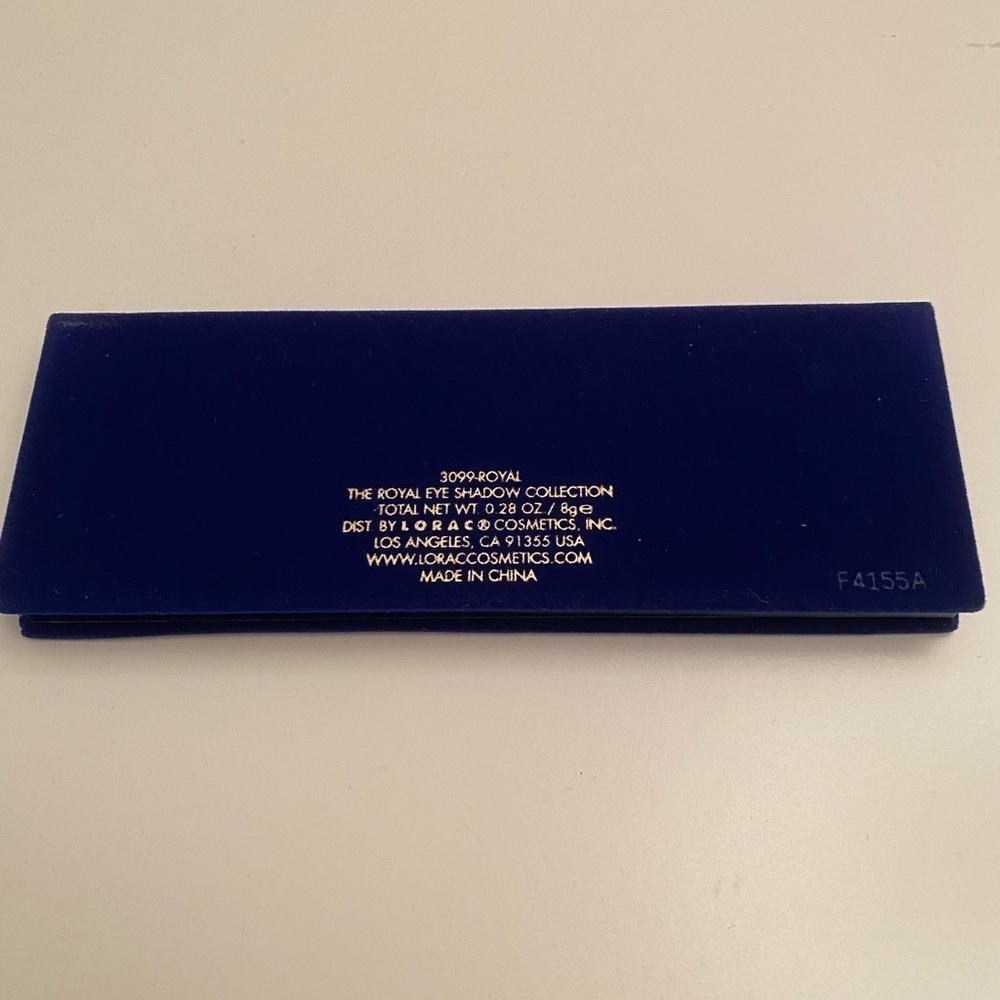 Lorac Duchess eyeshadow palette - Picture 3 of 5